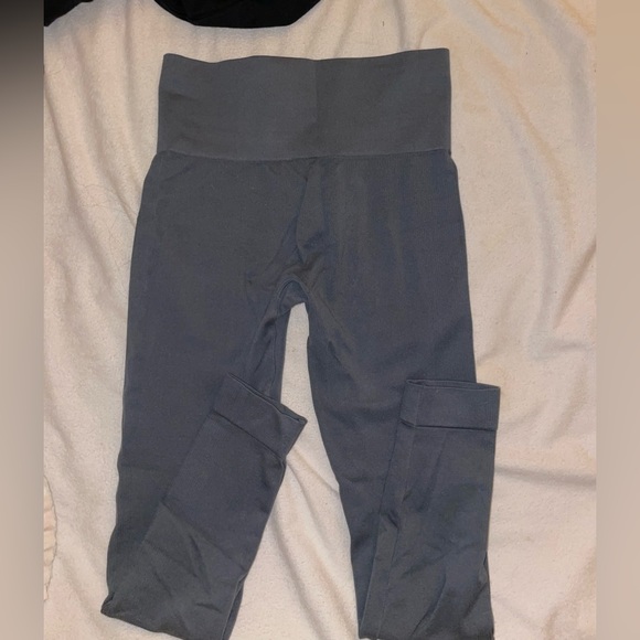 grey set active leggings! - Picture 4 of 6